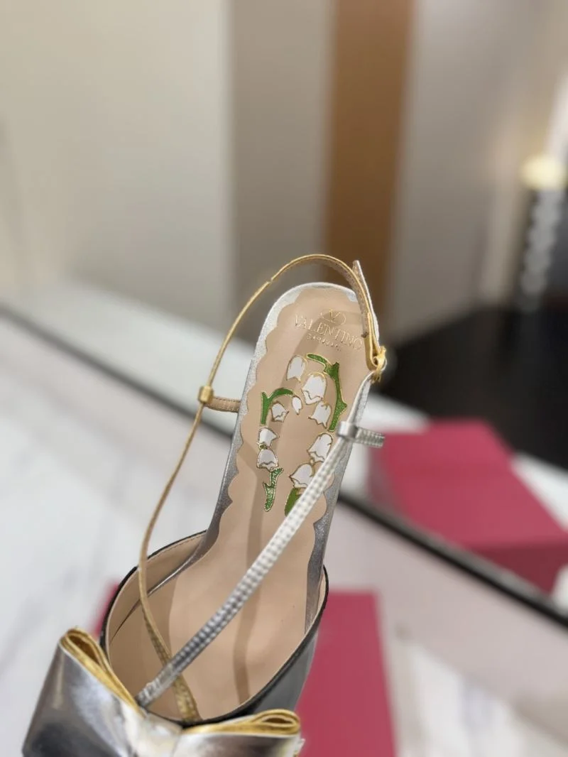 Contemporary Valentino Sandals 36598
