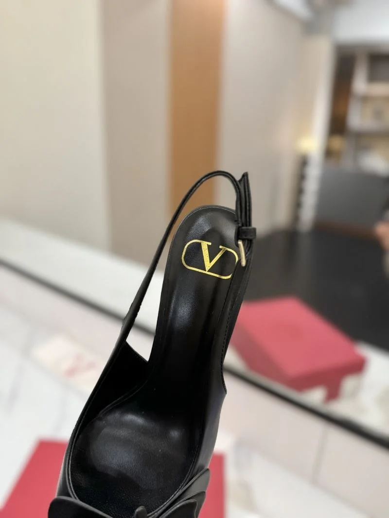 Valentino Sandals Refined 36593