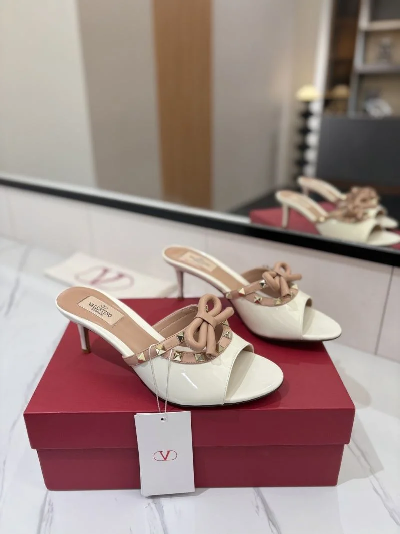 FlexibleFit Valentino Sandals 36596