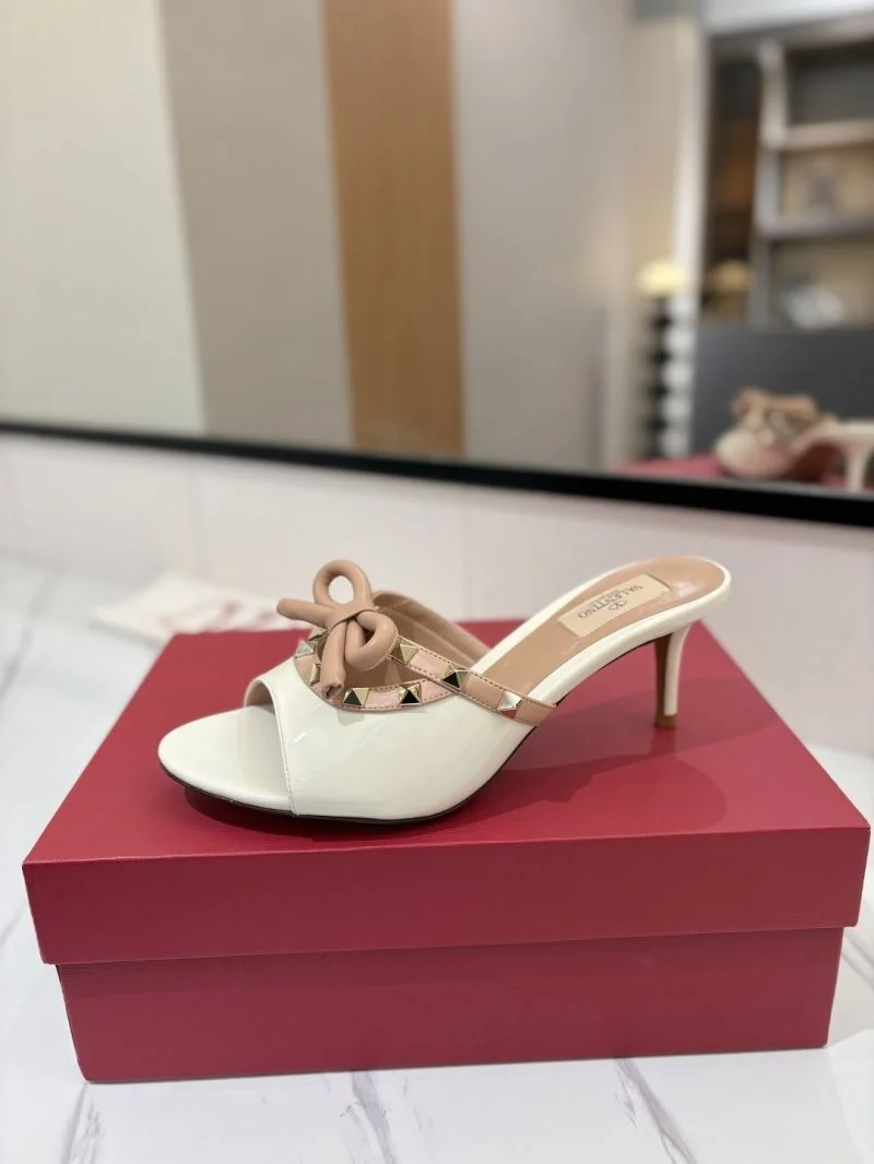 FlexibleFit Valentino Sandals 36596