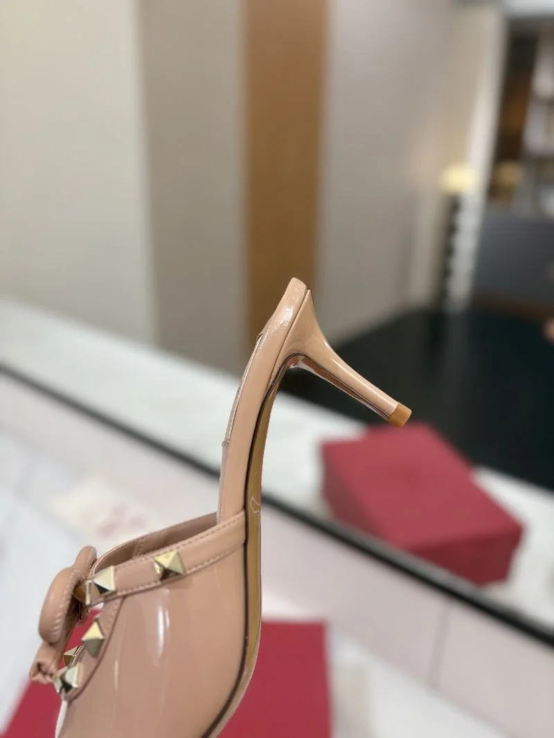 Valentino Sandals Neat 36580