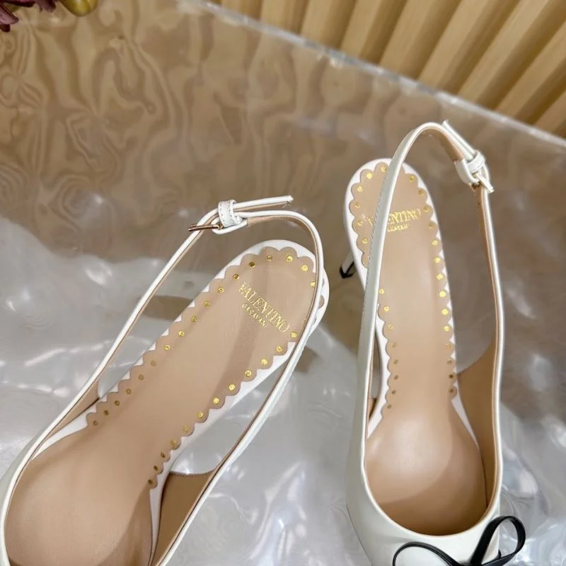MoistureWicking Valentino Sandals 36578