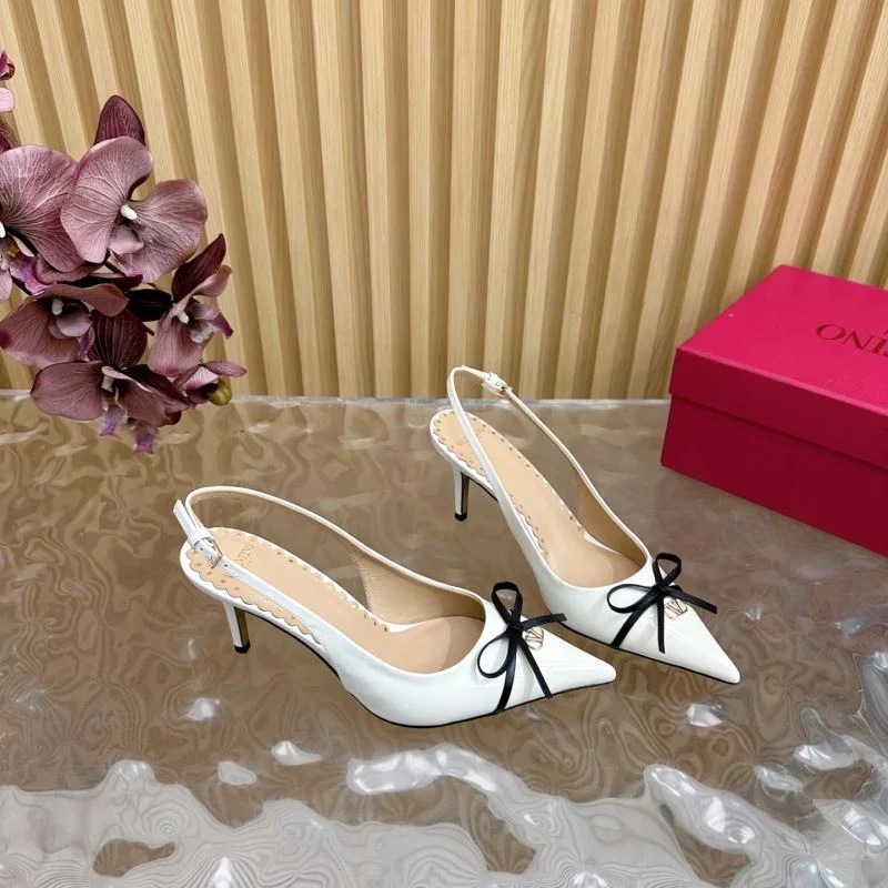 MoistureWicking Valentino Sandals 36578