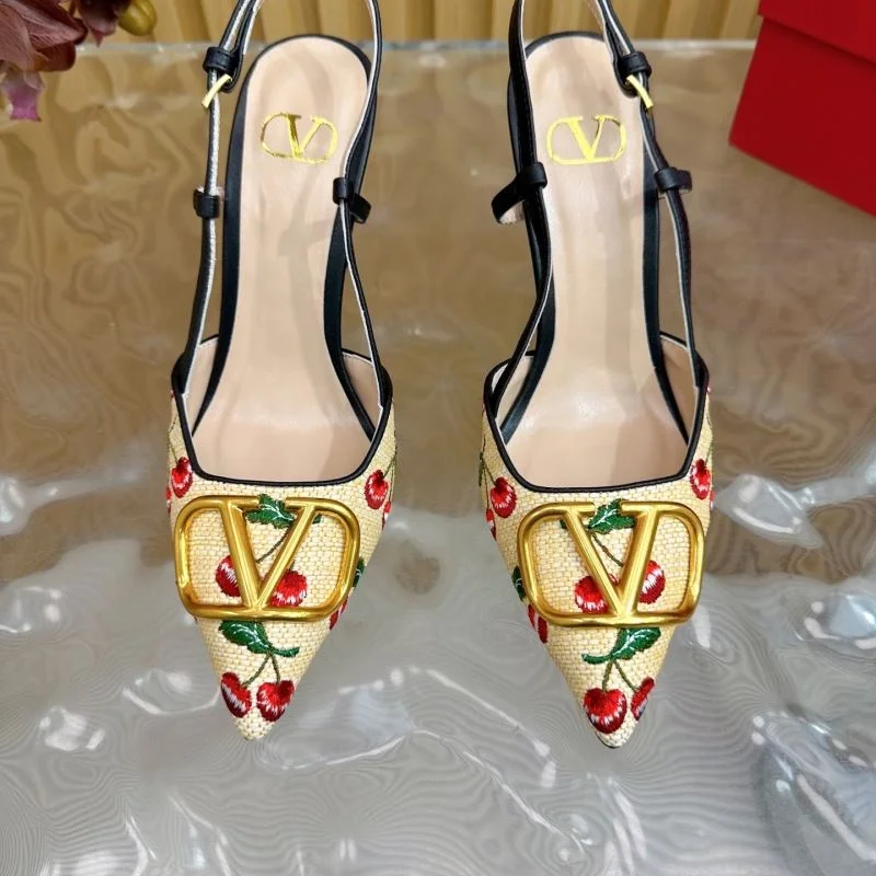 Sustainable Valentino Sandals 36367