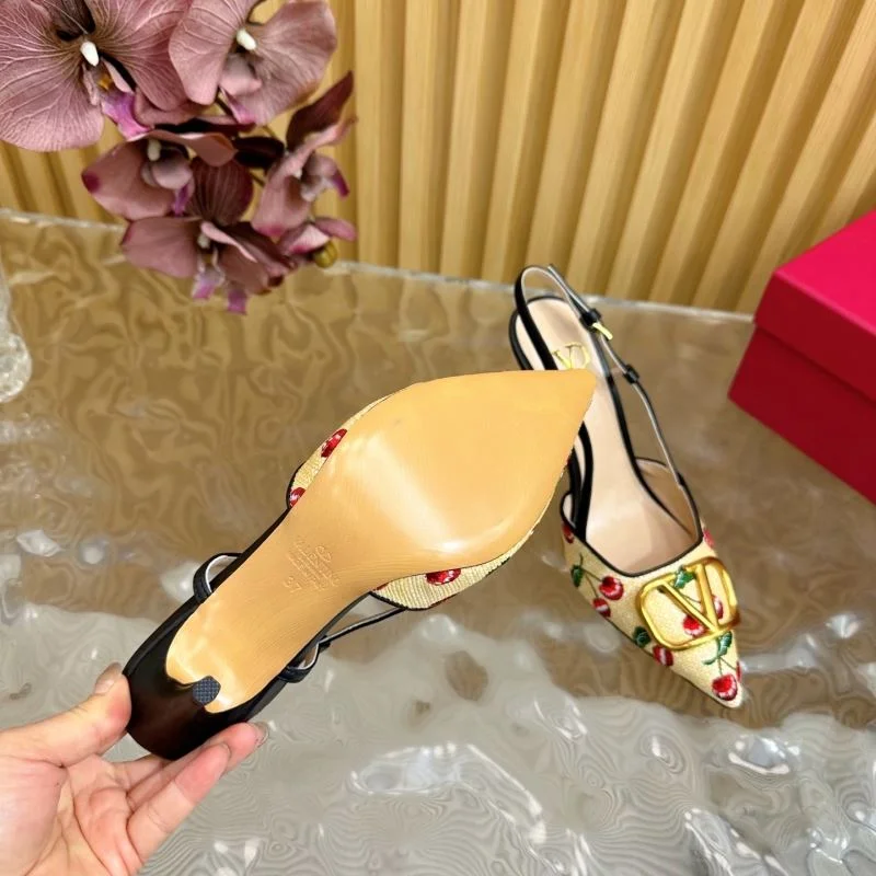 Sustainable Valentino Sandals 36367