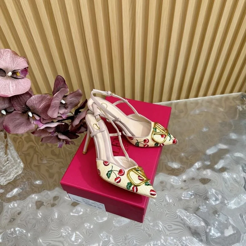 Refined Valentino Sandals 36361
