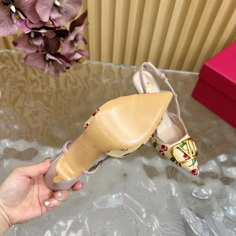 Refined Valentino Sandals 36361