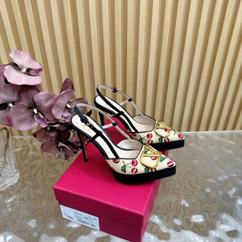 Upgraded Valentino Sandals 36363