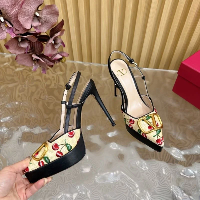Upgraded Valentino Sandals 36363