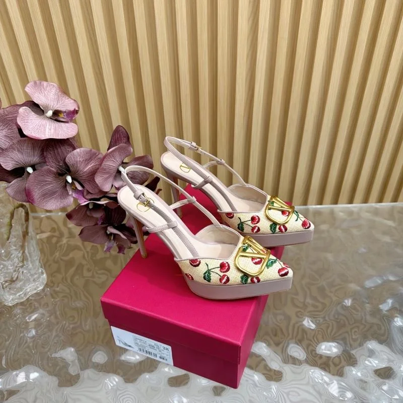 Valentino Sandals Refined 36369