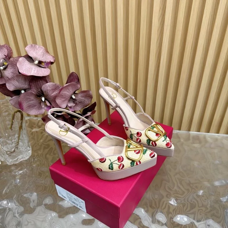 Valentino Sandals Refined 36369