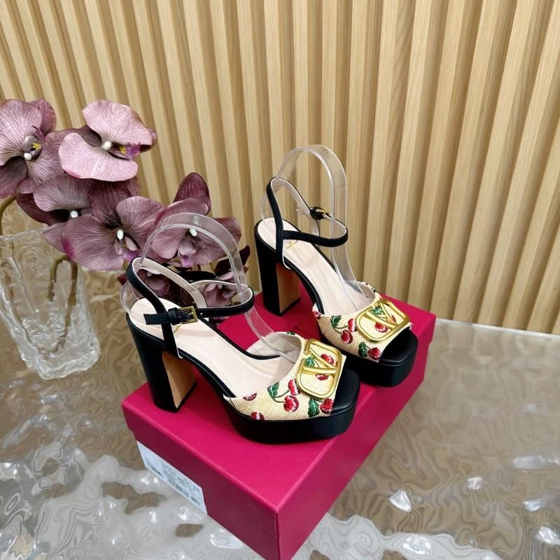 GoodFit Valentino Sandals 36381
