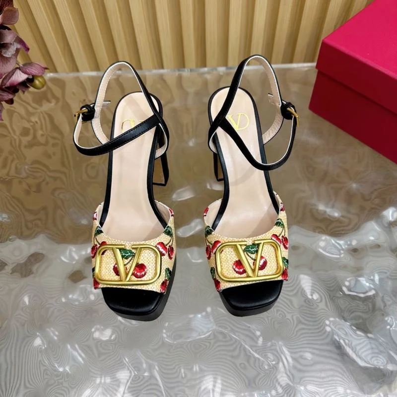 GoodFit Valentino Sandals 36381