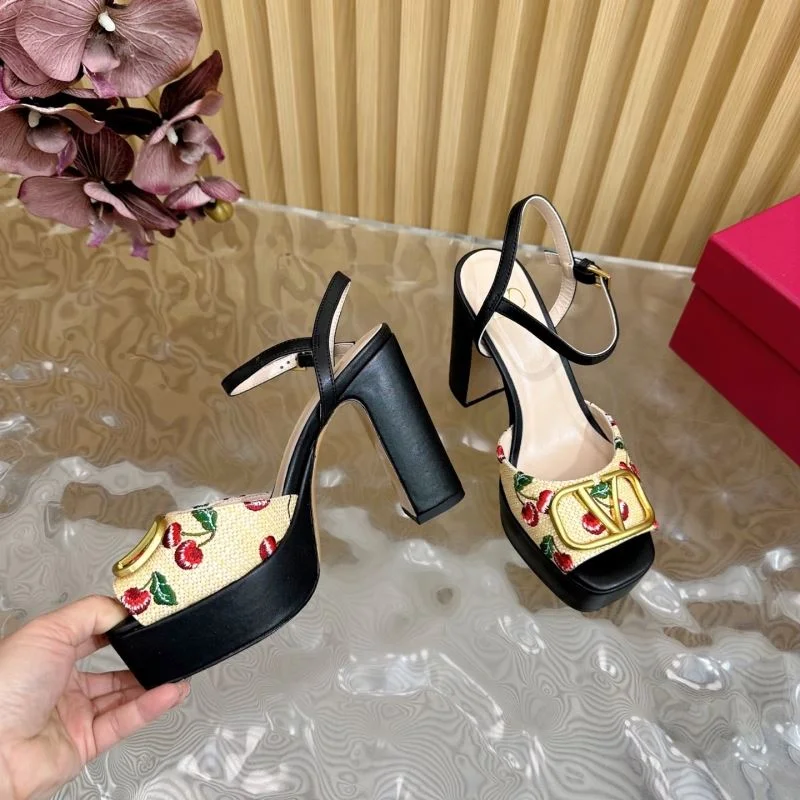 GoodFit Valentino Sandals 36381