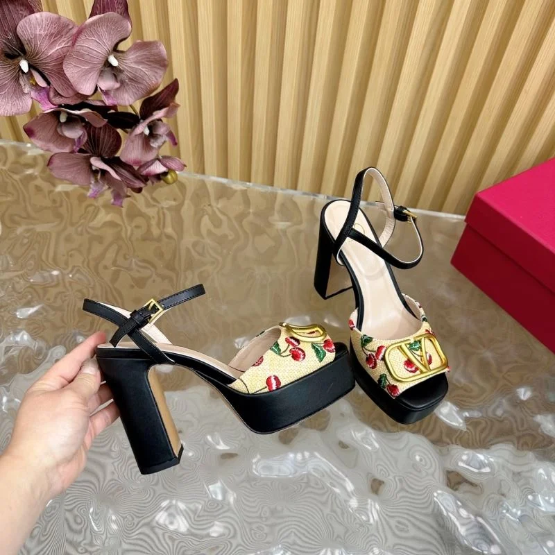 GoodFit Valentino Sandals 36381