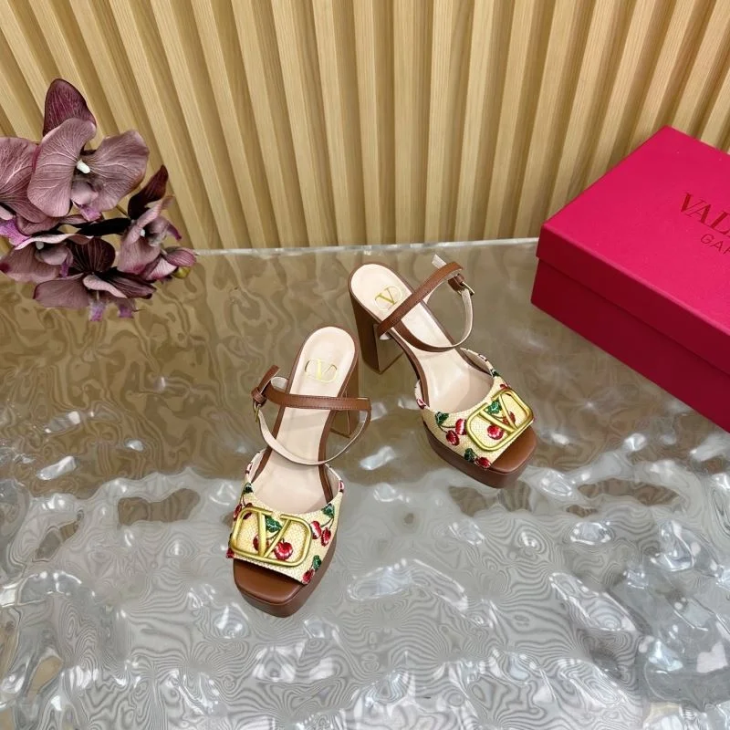 Valentino Sandals Soft 36371