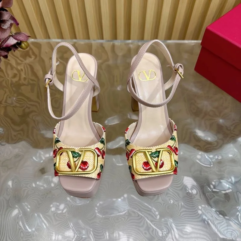 Valentino Sandals NewStyle 36352