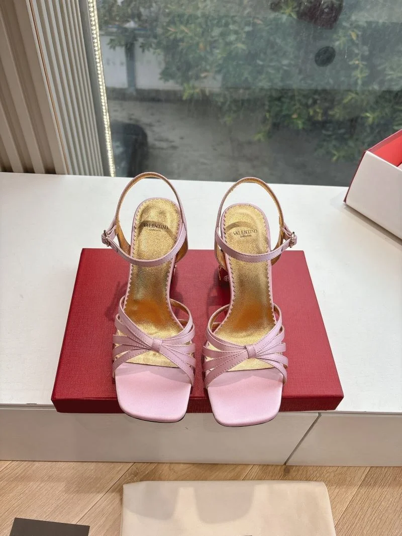 SmoothTexture Valentino Sandals 36368
