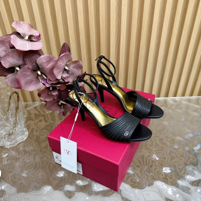 Valentino Sandals EasyMatch 36357