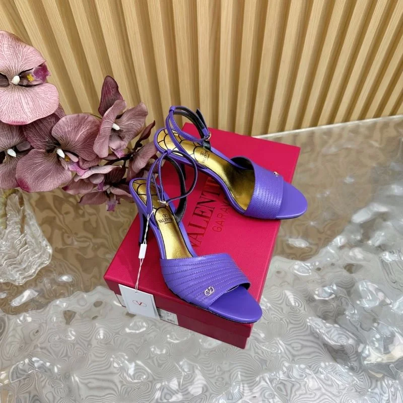 Valentino Sandals Sporty 36383