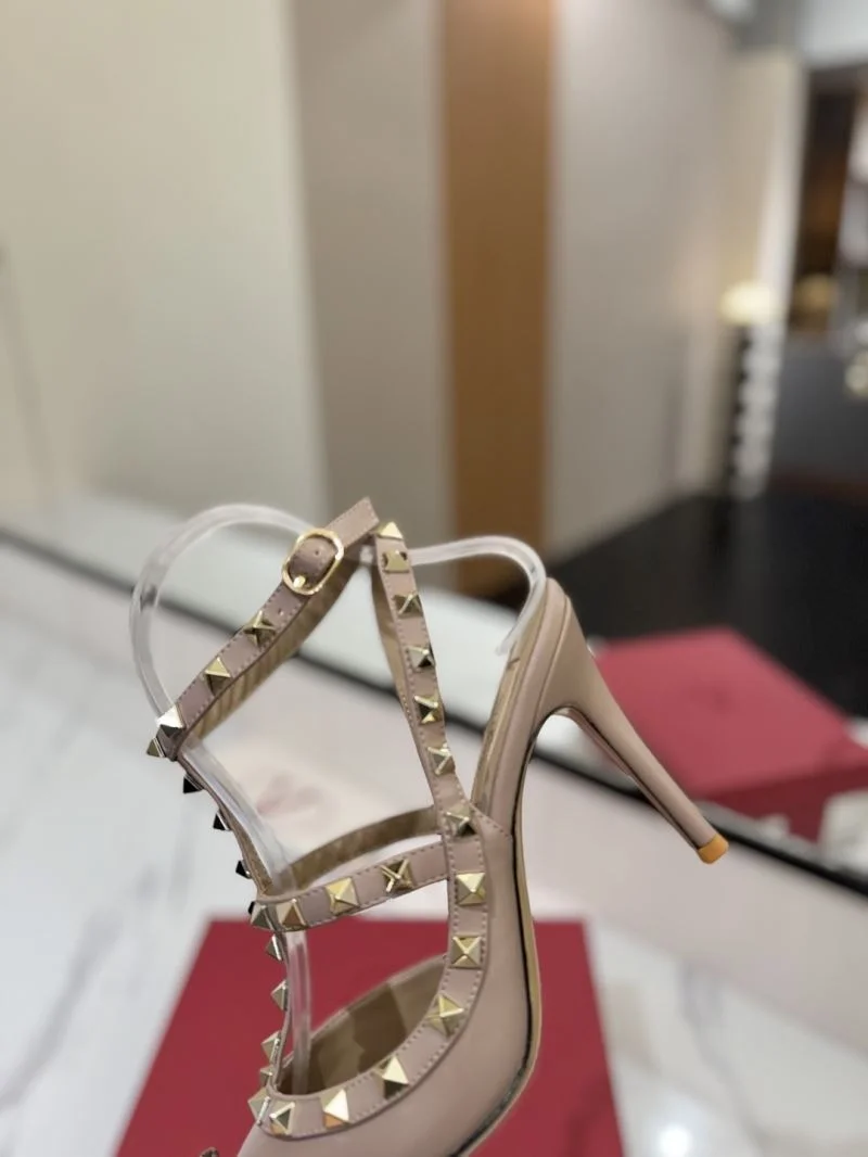 SportInspired Valentino Sandals 36348
