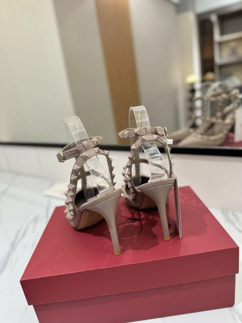 Compact Valentino Sandals 36349