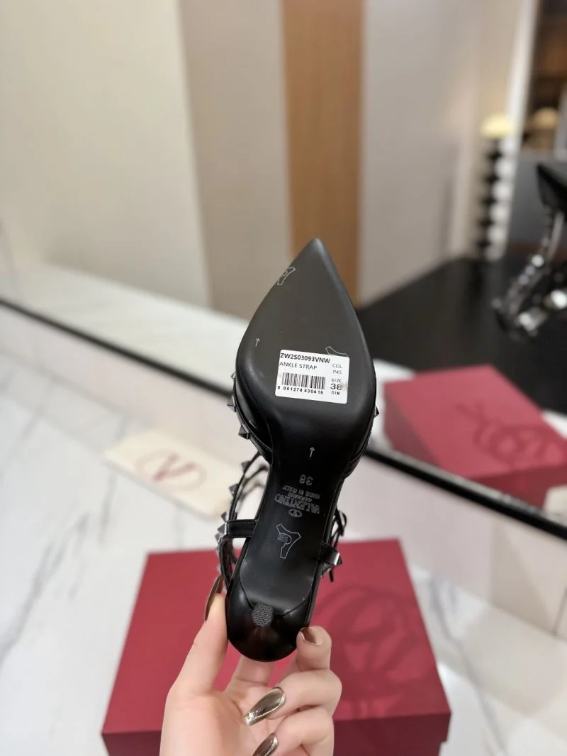 Valentino Sandals GoodFit 36322