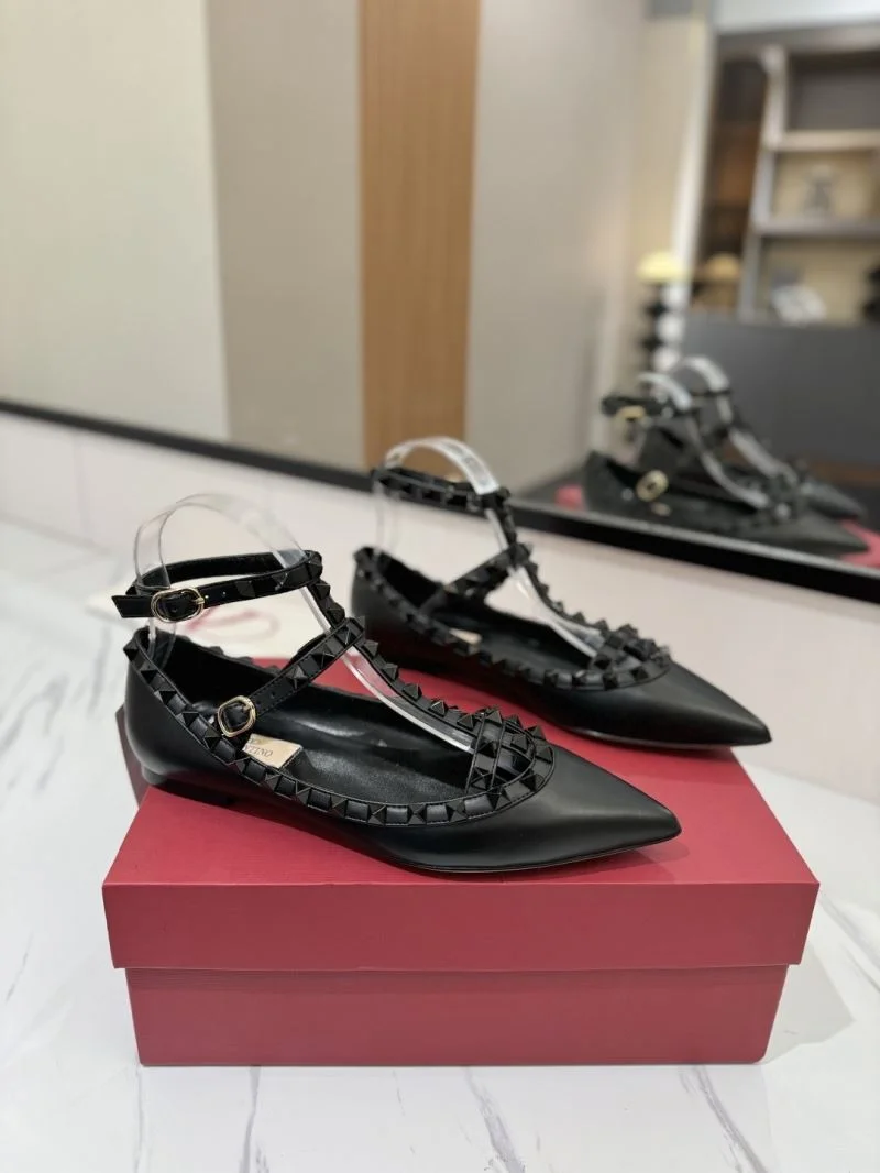 SportInspired Valentino Sandals 36321