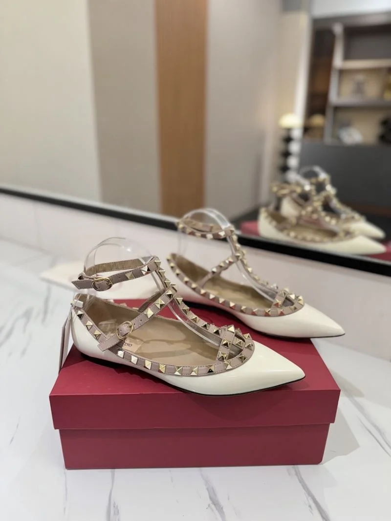 MoistureWicking Valentino Sandals 36340