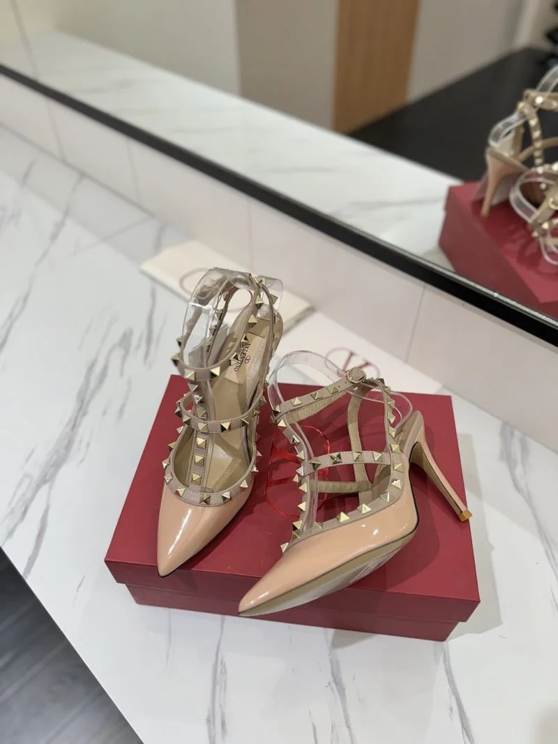 Vibrant Valentino Sandals 36328