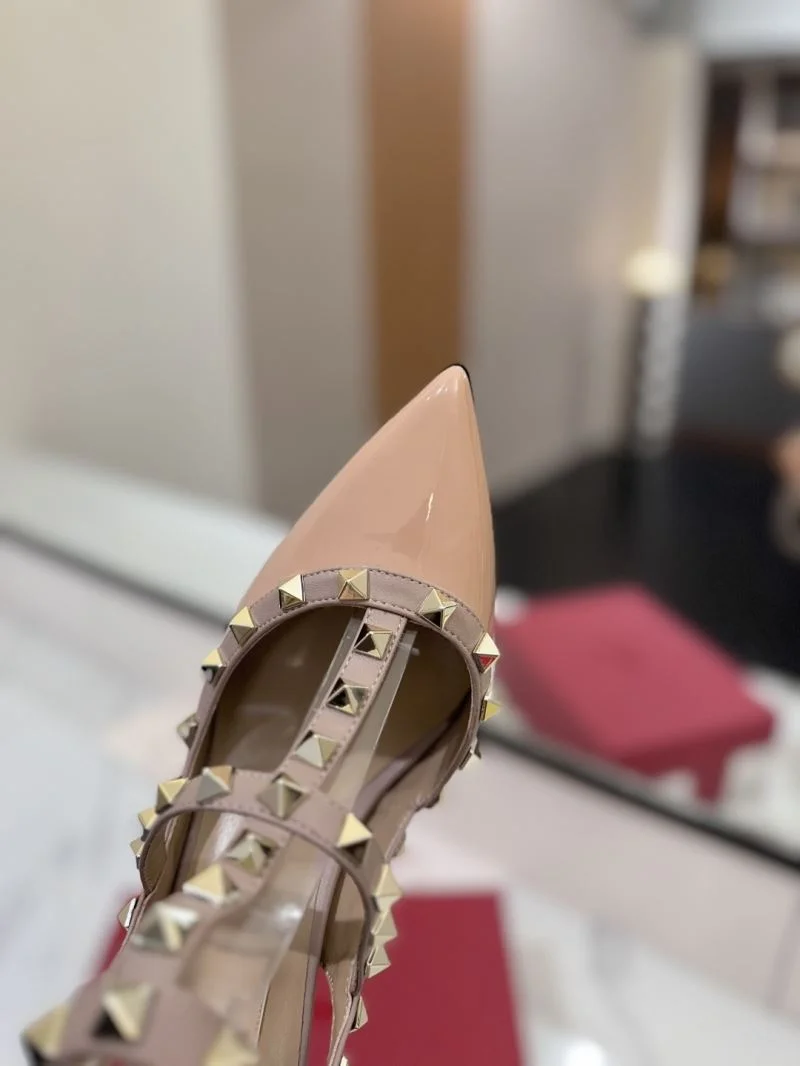 Vibrant Valentino Sandals 36328