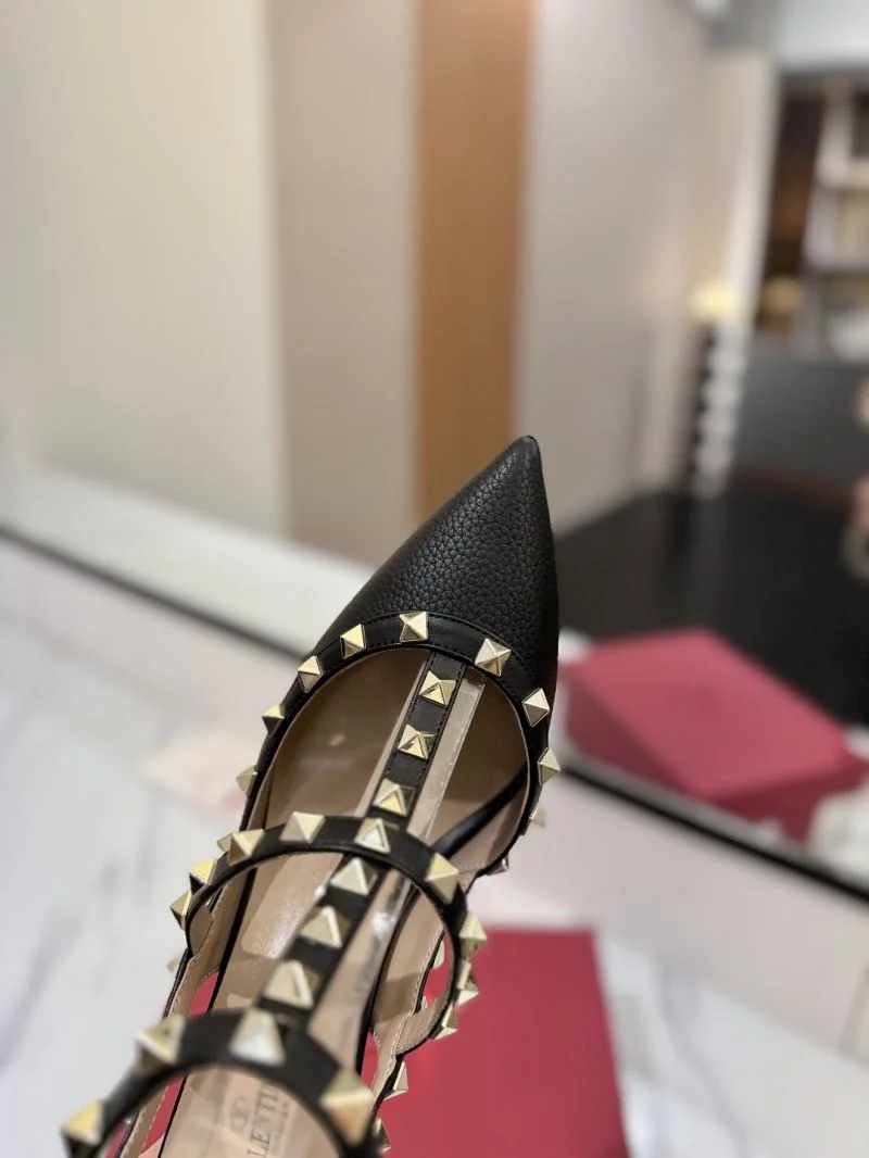 Packable Valentino Sandals 36329