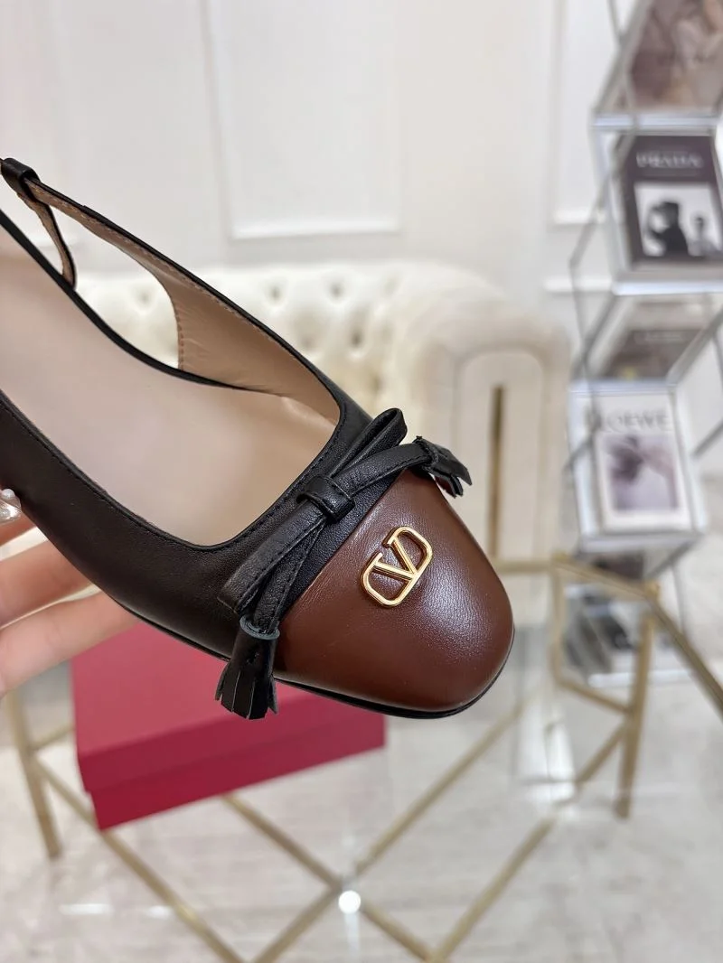 Valentino Sandals EyeCatching 36327