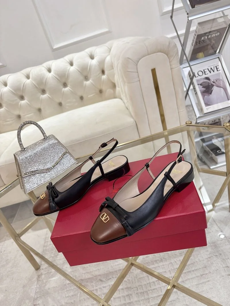 Valentino Sandals EyeCatching 36327
