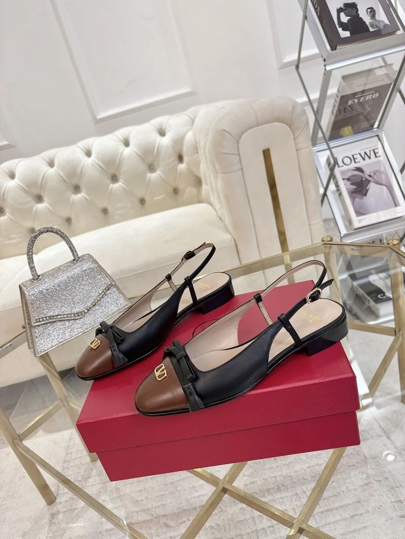 Valentino Sandals EyeCatching 36327
