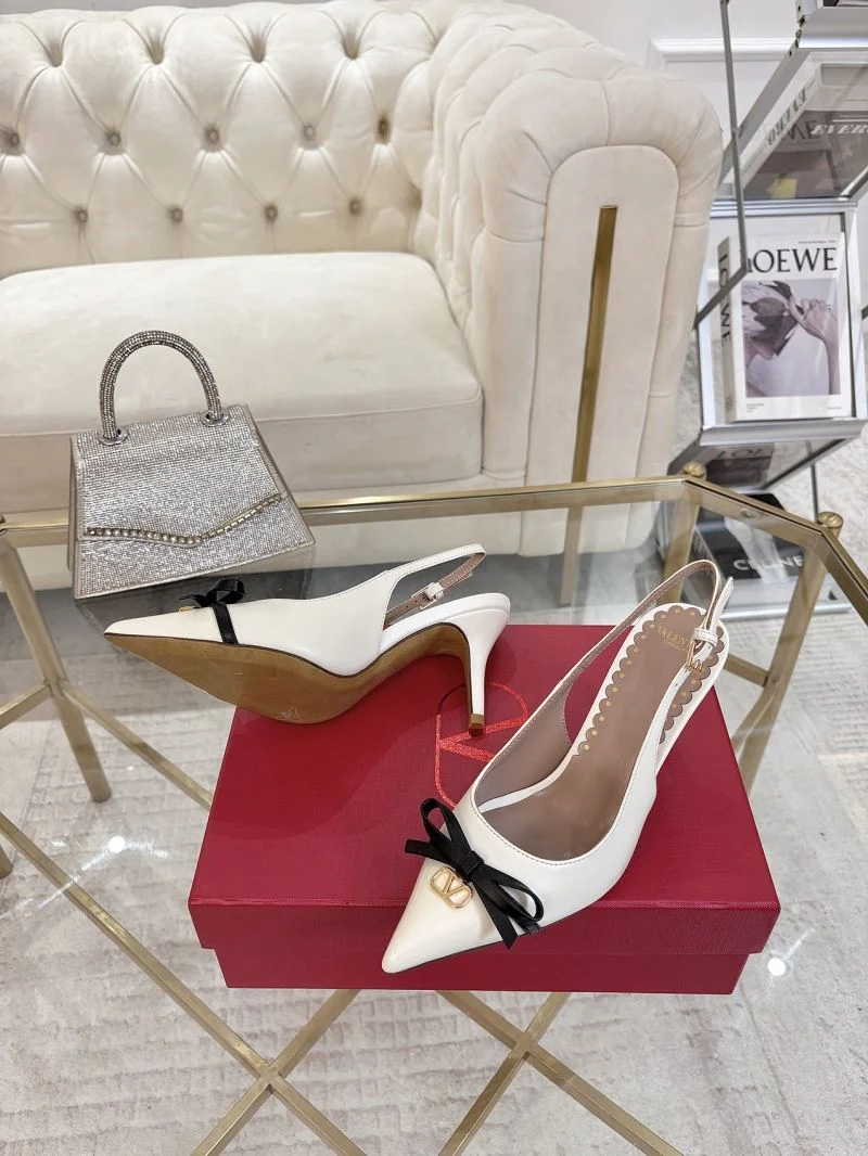 Valentino Sandals Vibrant 36319