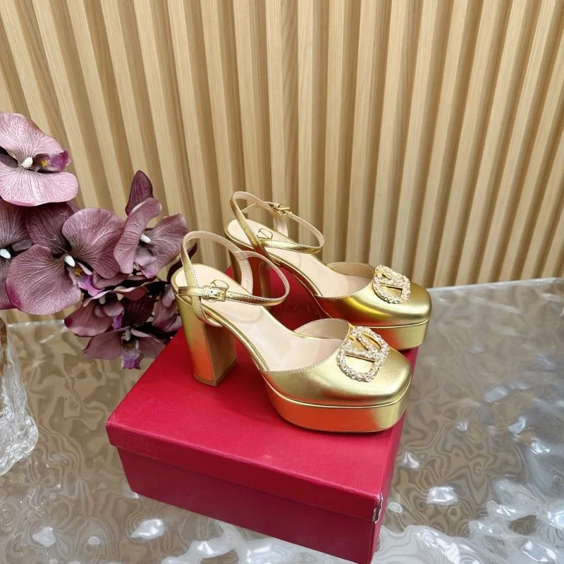 Valentino Sandals Efficient 36315