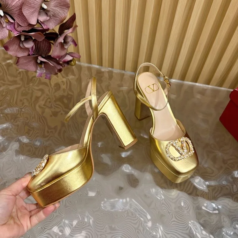 Valentino Sandals Efficient 36315