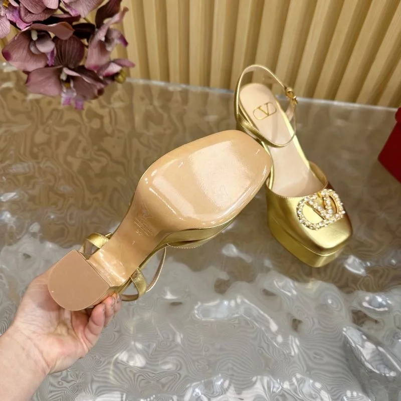 Valentino Sandals Efficient 36315