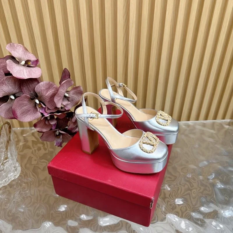 Contemporary Valentino Sandals 36313