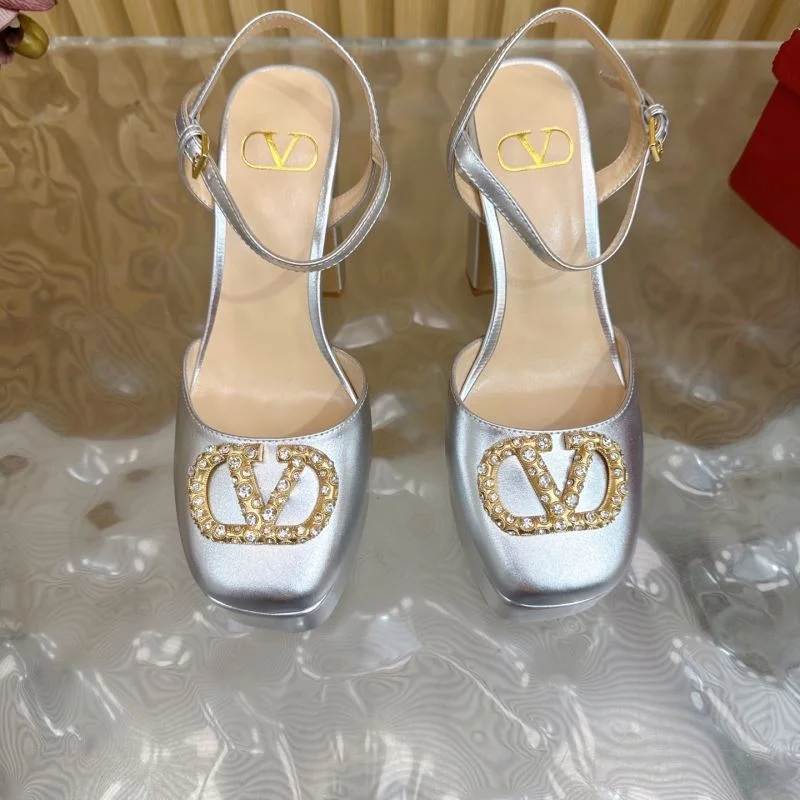 Contemporary Valentino Sandals 36313
