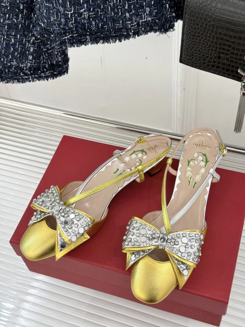 Valentino Sandals Durable 36312