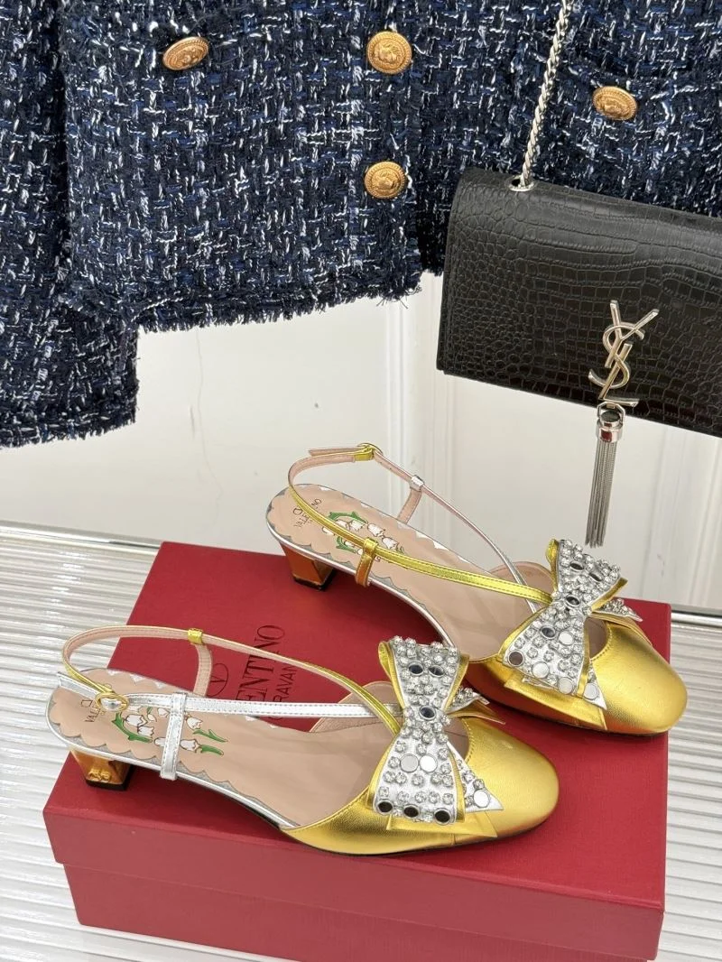 Valentino Sandals Durable 36312