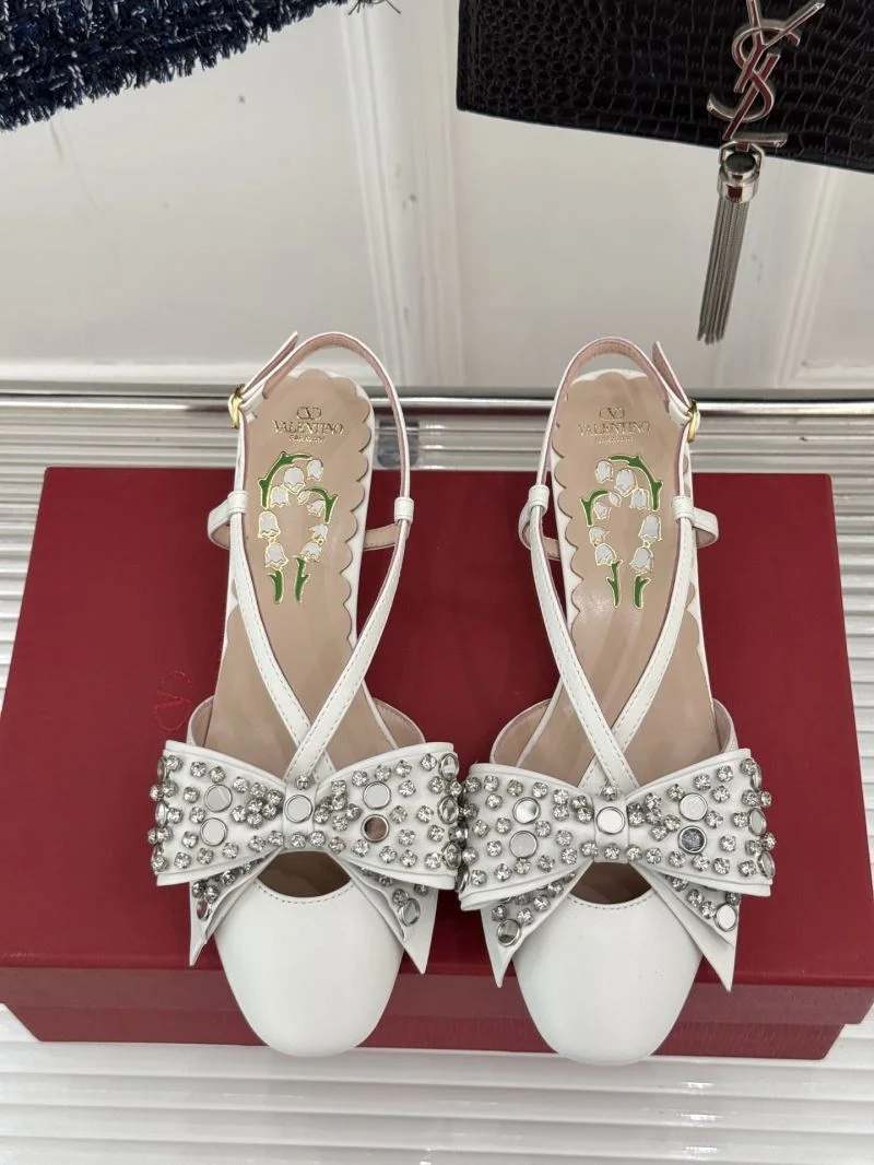 Valentino Sandals Fashionable 36310