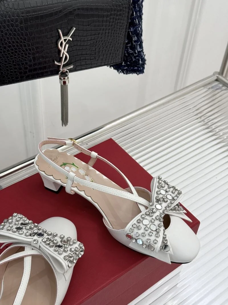 Valentino Sandals Fashionable 36310