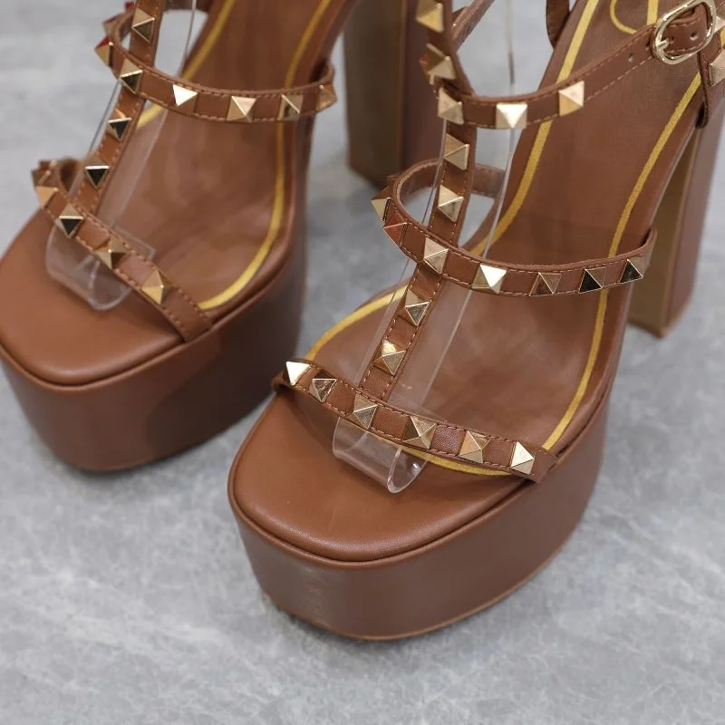Valentino Sandals Functional 37081