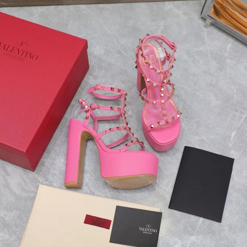 Reliable Valentino Sandals 37067