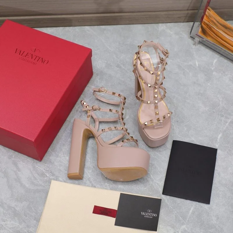SoftTouch Valentino Sandals 37075