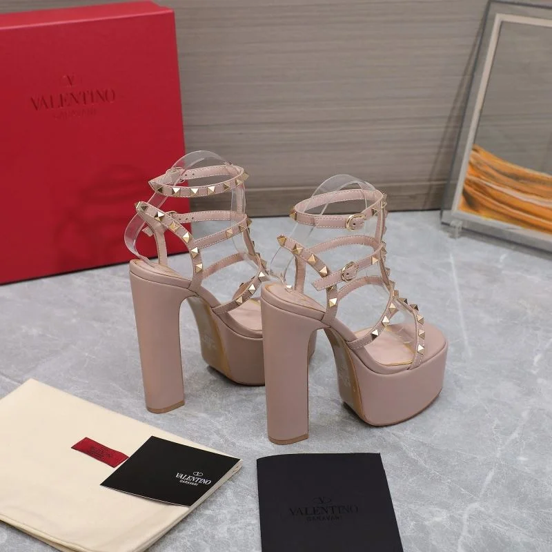 SoftTouch Valentino Sandals 37075
