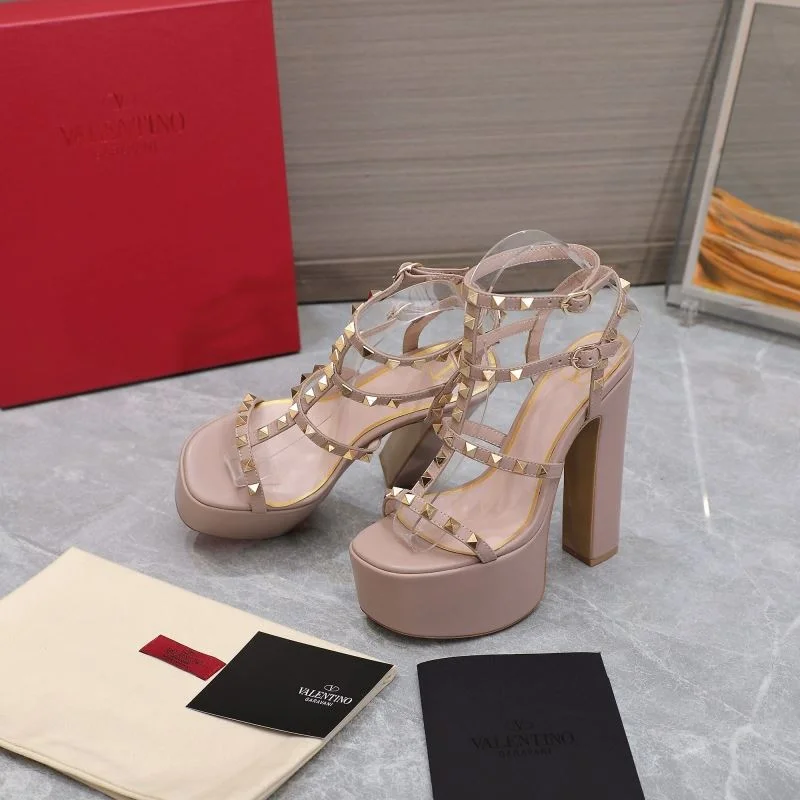 SoftTouch Valentino Sandals 37075